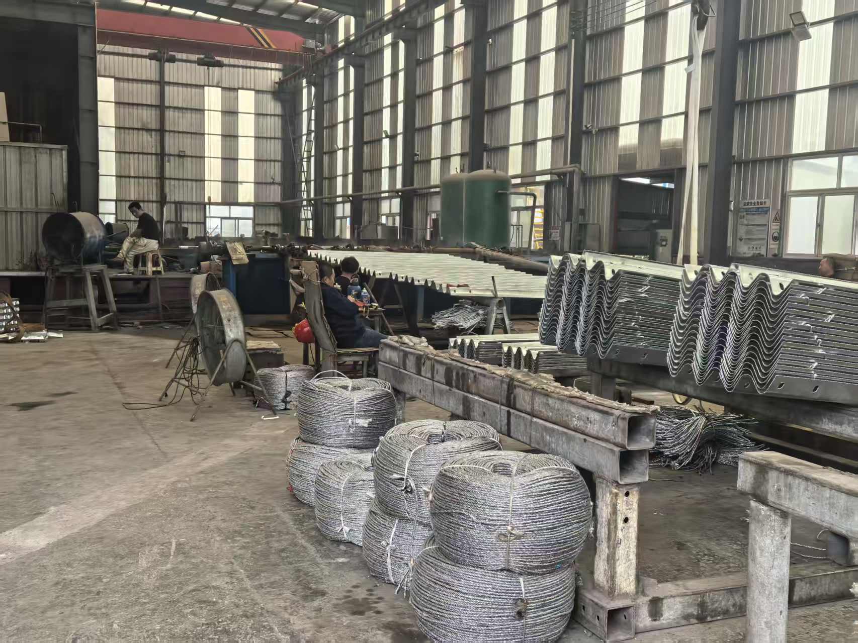 白银市喷塑波形护栏三波波形护栏 - 推荐